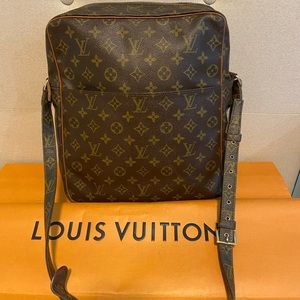 - - Authentic Louis Vuitton monogram crossbody